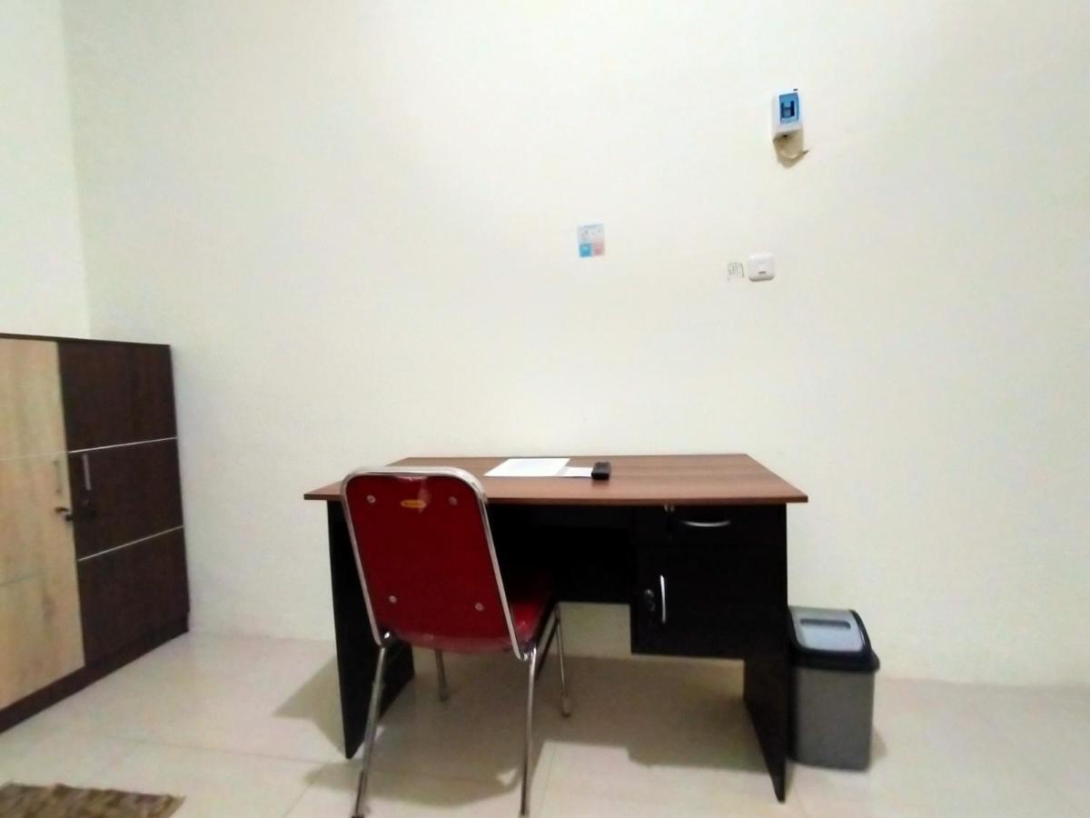 Homestay Danesti Syariah Near Bandara Sultan Hasanuddin Makassar Ngoại thất bức ảnh