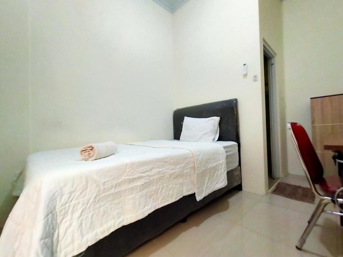 Homestay Danesti Syariah Near Bandara Sultan Hasanuddin Makassar Ngoại thất bức ảnh
