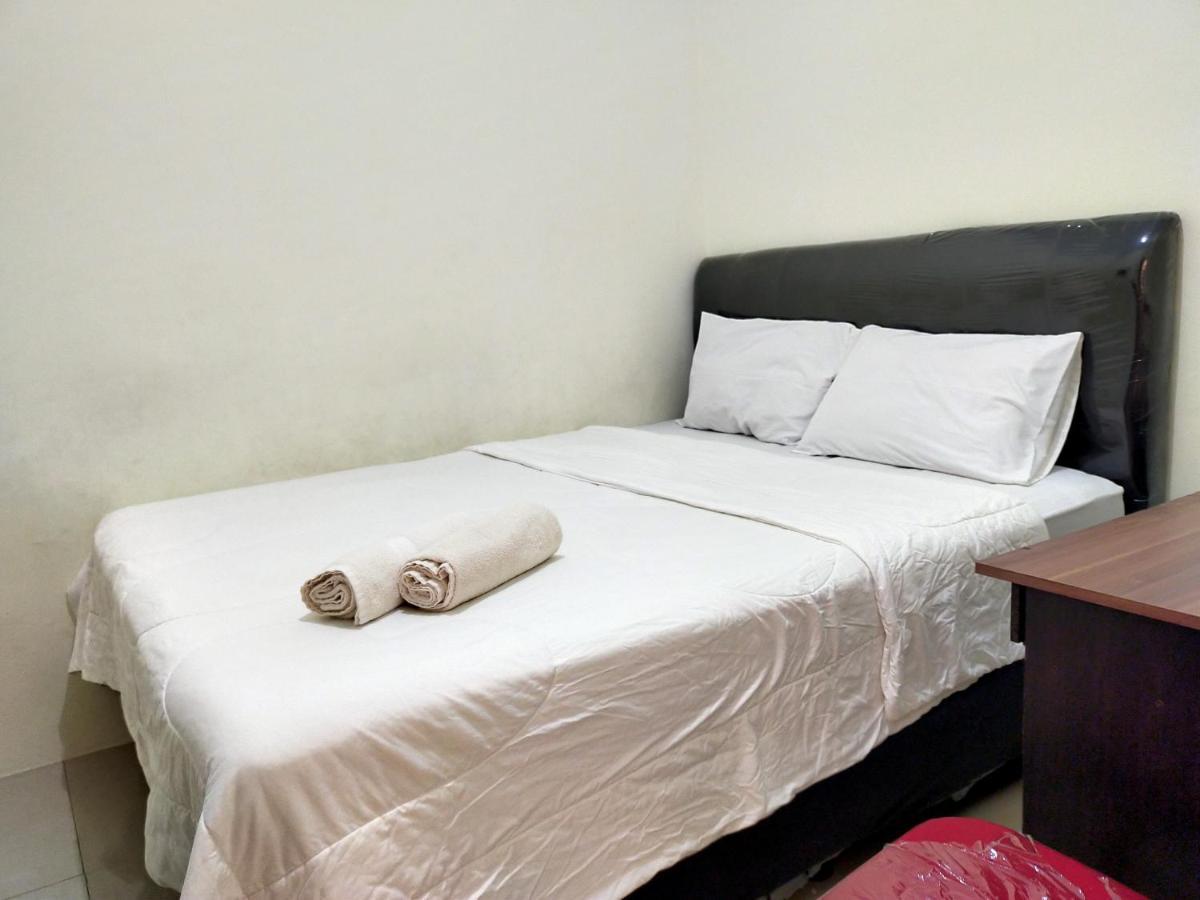 Homestay Danesti Syariah Near Bandara Sultan Hasanuddin Makassar Ngoại thất bức ảnh